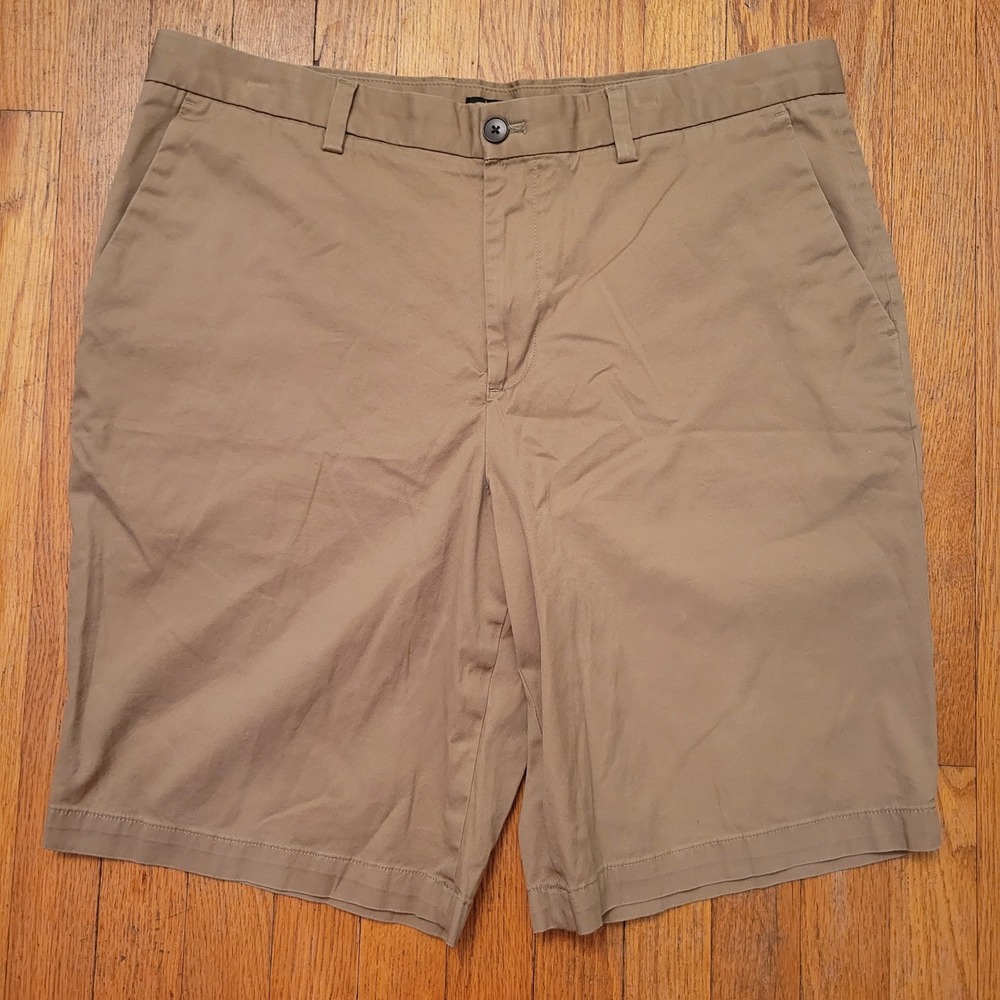 Banana Republic 36 Khaki Chino Tan Cotton Stretch Emerson Short Preppy Summer